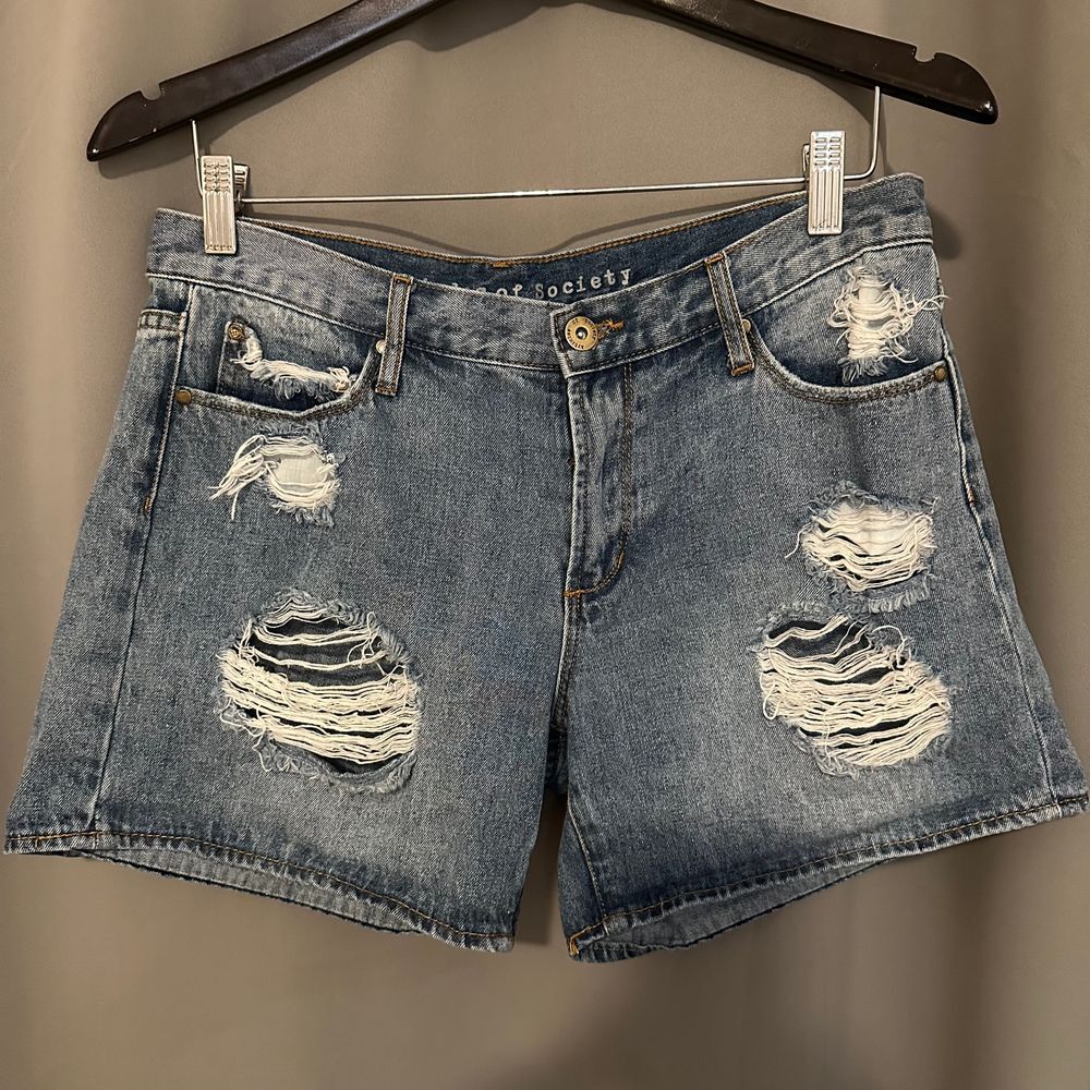 Destroyed women's denim ripped Jean shorts size 27